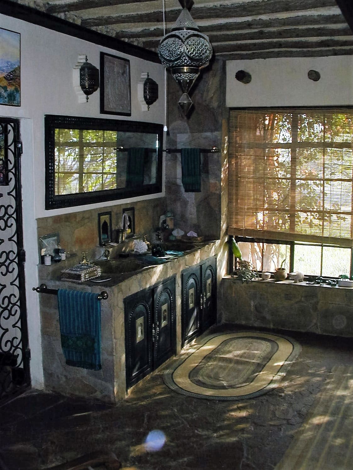 Bathroom in Moroccan suite
